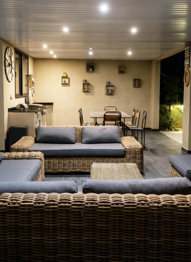 Villa Palma&Spa LʼIsle-sur-la-Sorgue Esterno foto